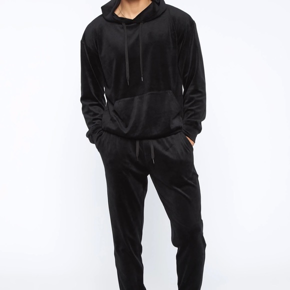Fashion Nova Other - Fashion Nova Men Velvet Tracksuit